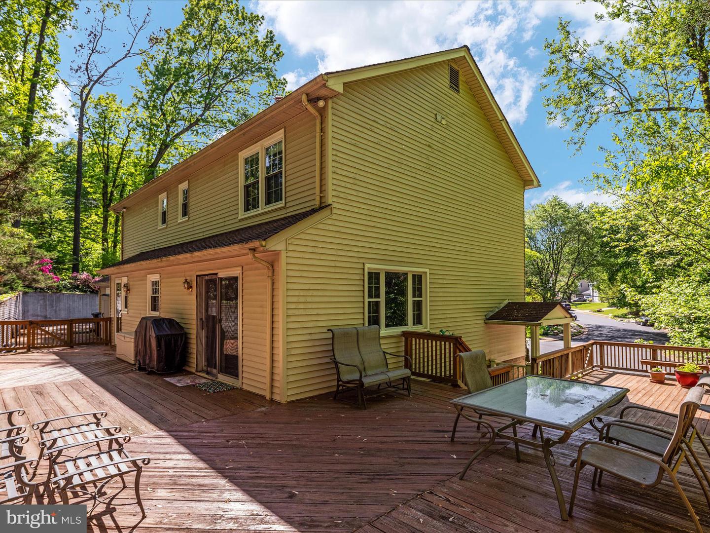 1519 N CHAMBLISS ST, ALEXANDRIA, Virginia 22312, 5 Bedrooms Bedrooms, ,3 BathroomsBathrooms,Residential,For sale,1519 N CHAMBLISS ST,VAAX2043804 MLS # VAAX2043804