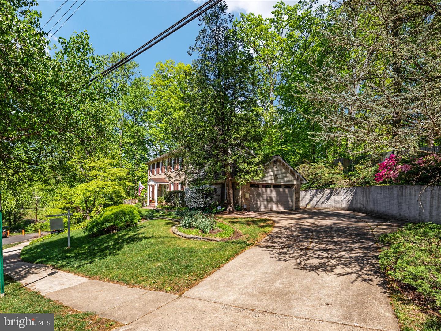 1519 N CHAMBLISS ST, ALEXANDRIA, Virginia 22312, 5 Bedrooms Bedrooms, ,3 BathroomsBathrooms,Residential,For sale,1519 N CHAMBLISS ST,VAAX2043804 MLS # VAAX2043804