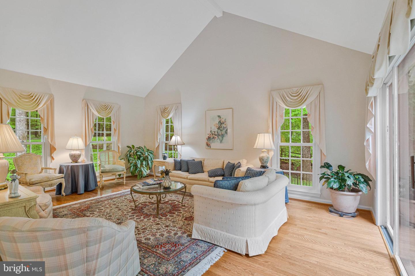 10606 CANTERBERRY RD, FAIRFAX STATION, Virginia 22039, 4 Bedrooms Bedrooms, ,3 BathroomsBathrooms,Residential,For sale,10606 CANTERBERRY RD,VAFX2232144 MLS # VAFX2232144