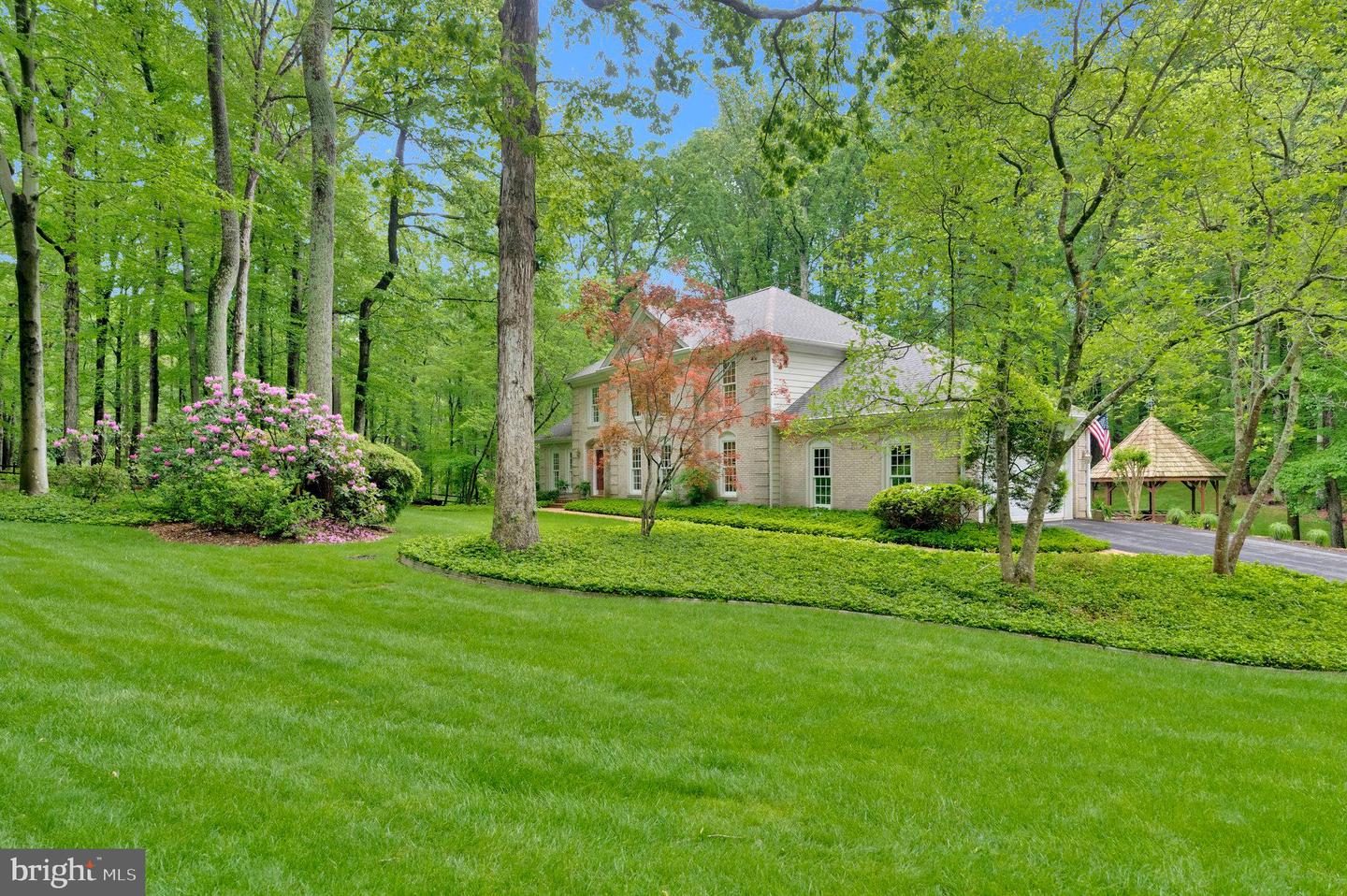 10606 CANTERBERRY RD, FAIRFAX STATION, Virginia 22039, 4 Bedrooms Bedrooms, ,3 BathroomsBathrooms,Residential,For sale,10606 CANTERBERRY RD,VAFX2232144 MLS # VAFX2232144