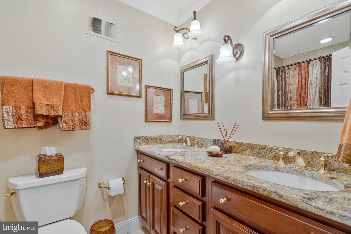 10606 CANTERBERRY RD, FAIRFAX STATION, Virginia 22039, 4 Bedrooms Bedrooms, ,3 BathroomsBathrooms,Residential,For sale,10606 CANTERBERRY RD,VAFX2232144 MLS # VAFX2232144