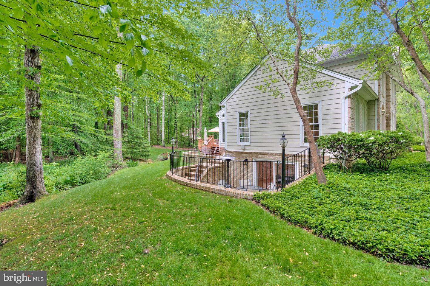 10606 CANTERBERRY RD, FAIRFAX STATION, Virginia 22039, 4 Bedrooms Bedrooms, ,3 BathroomsBathrooms,Residential,For sale,10606 CANTERBERRY RD,VAFX2232144 MLS # VAFX2232144