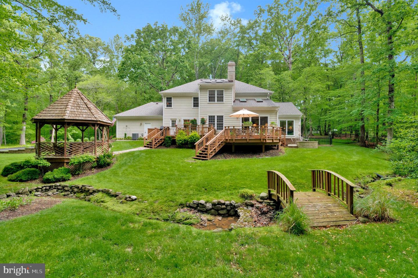 10606 CANTERBERRY RD, FAIRFAX STATION, Virginia 22039, 4 Bedrooms Bedrooms, ,3 BathroomsBathrooms,Residential,For sale,10606 CANTERBERRY RD,VAFX2232144 MLS # VAFX2232144
