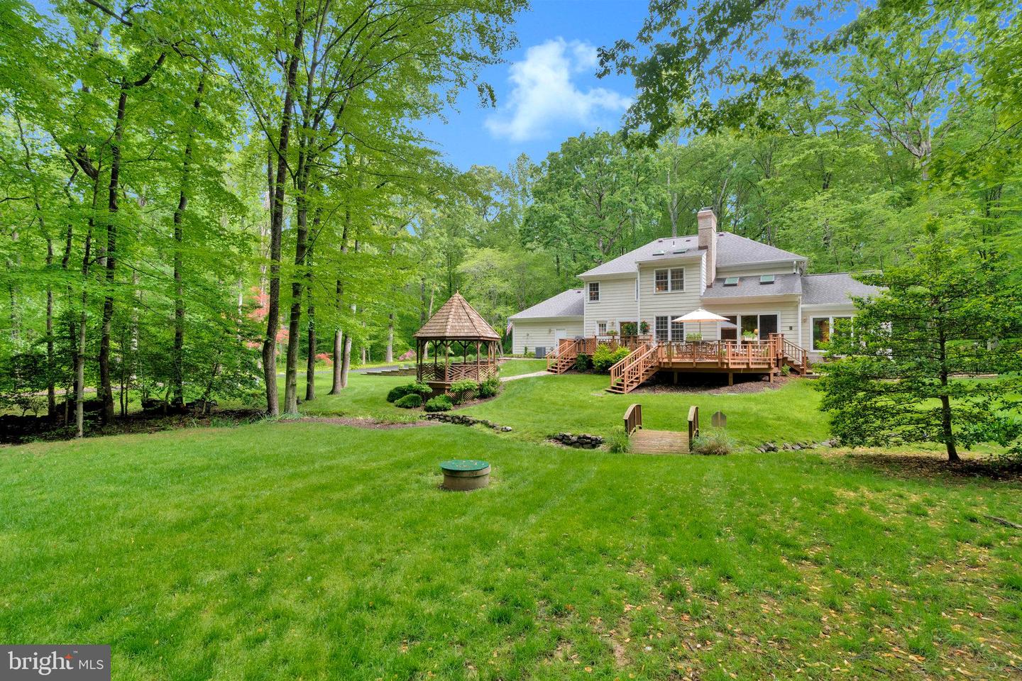 10606 CANTERBERRY RD, FAIRFAX STATION, Virginia 22039, 4 Bedrooms Bedrooms, ,3 BathroomsBathrooms,Residential,For sale,10606 CANTERBERRY RD,VAFX2232144 MLS # VAFX2232144