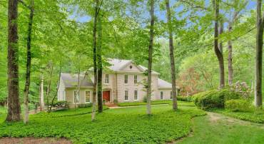 10606 CANTERBERRY RD, FAIRFAX STATION, Virginia 22039, 4 Bedrooms Bedrooms, ,3 BathroomsBathrooms,Residential,For sale,10606 CANTERBERRY RD,VAFX2232144 MLS # VAFX2232144