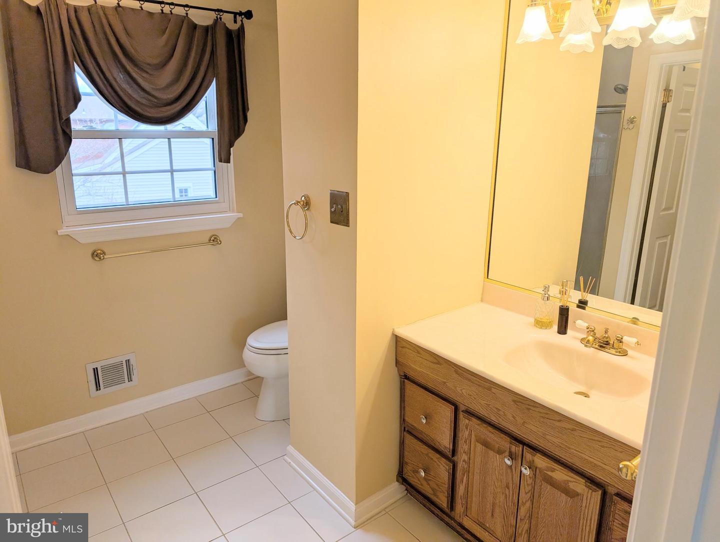 8866 OLDE MILL RUN, MANASSAS, Virginia 20110, 4 Bedrooms Bedrooms, ,2 BathroomsBathrooms,Residential,For sale,8866 OLDE MILL RUN,VAMN2008034 MLS # VAMN2008034