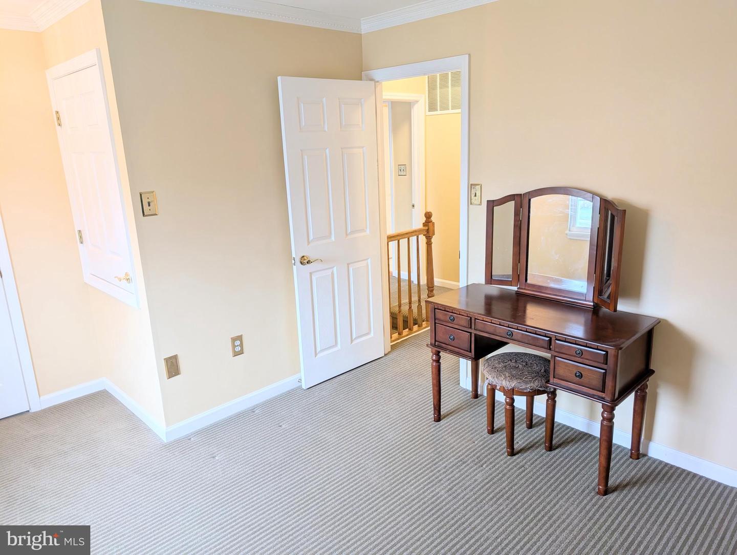 8866 OLDE MILL RUN, MANASSAS, Virginia 20110, 4 Bedrooms Bedrooms, ,2 BathroomsBathrooms,Residential,For sale,8866 OLDE MILL RUN,VAMN2008034 MLS # VAMN2008034
