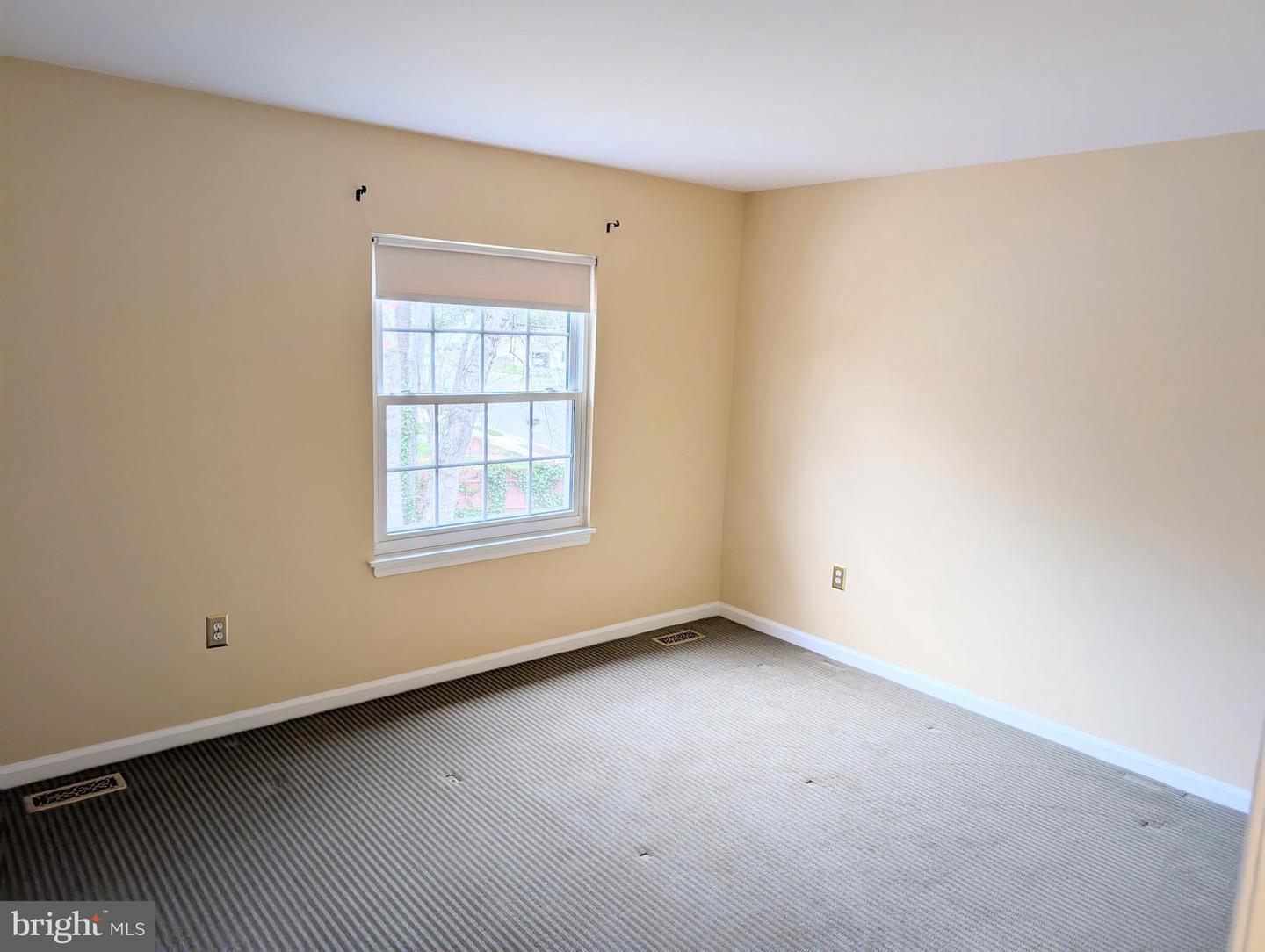 8866 OLDE MILL RUN, MANASSAS, Virginia 20110, 4 Bedrooms Bedrooms, ,2 BathroomsBathrooms,Residential,For sale,8866 OLDE MILL RUN,VAMN2008034 MLS # VAMN2008034