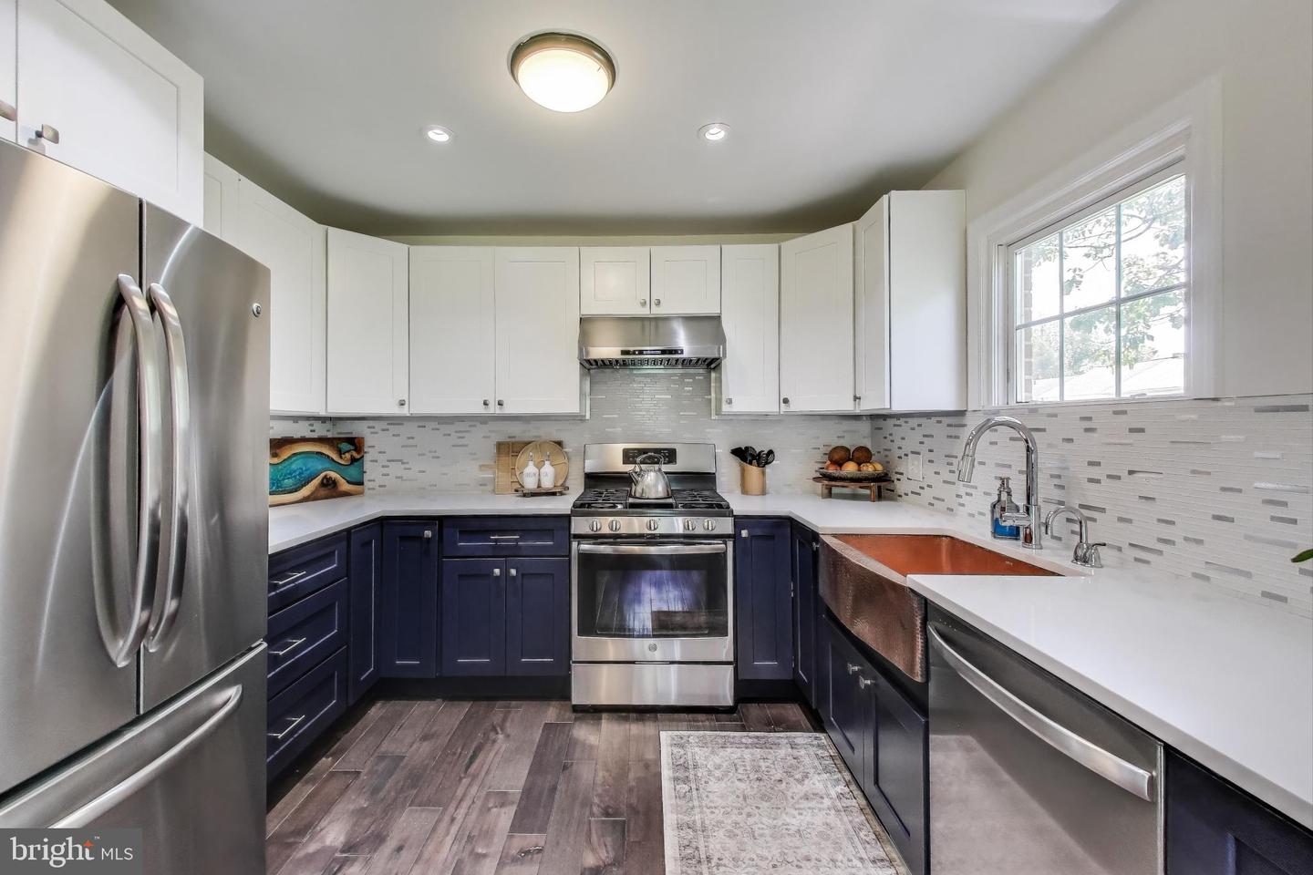 5518 KENDRICK LN, BURKE, Virginia 22015, 4 Bedrooms Bedrooms, ,3 BathroomsBathrooms,Residential,For sale,5518 KENDRICK LN,VAFX2233486 MLS # VAFX2233486