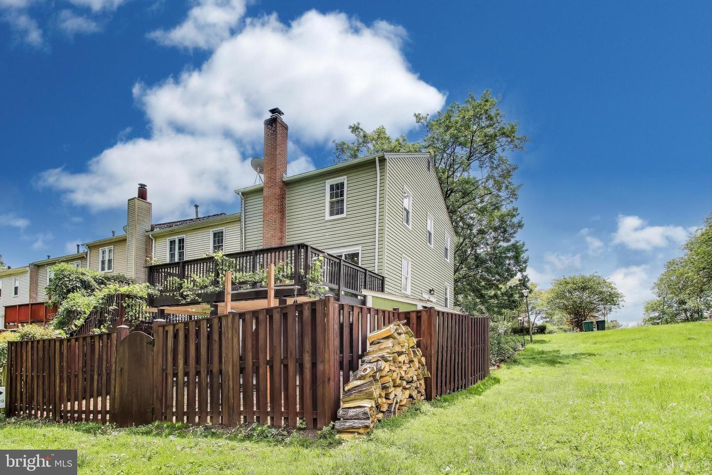 5518 KENDRICK LN, BURKE, Virginia 22015, 4 Bedrooms Bedrooms, ,3 BathroomsBathrooms,Residential,For sale,5518 KENDRICK LN,VAFX2233486 MLS # VAFX2233486