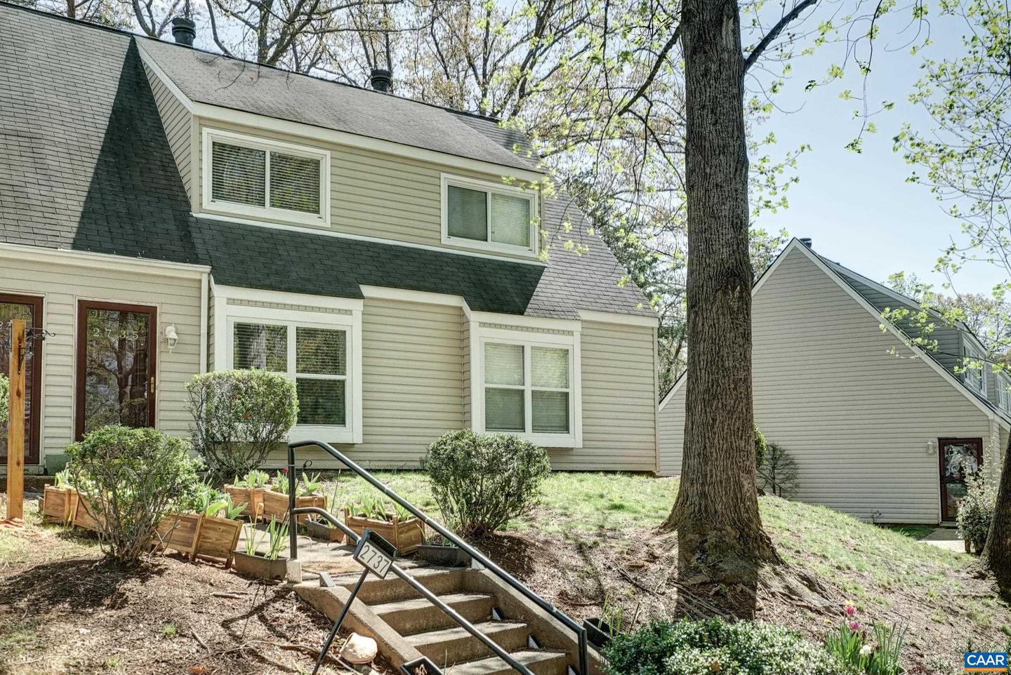 2735 GATEWOOD CIR, CHARLOTTESVILLE, Virginia 22911, 1 Bedroom Bedrooms, ,1 BathroomBathrooms,Residential,For sale,2735 GATEWOOD CIR,662944 MLS # 662944