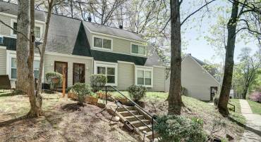 2735 GATEWOOD CIR, CHARLOTTESVILLE, Virginia 22911, 1 Bedroom Bedrooms, ,1 BathroomBathrooms,Residential,For sale,2735 GATEWOOD CIR,662944 MLS # 662944