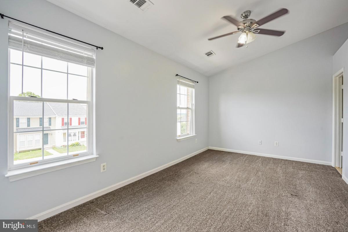 9403 ROBIN LEE CT, MANASSAS PARK, Virginia 20111, 4 Bedrooms Bedrooms, ,3 BathroomsBathrooms,Residential,For sale,9403 ROBIN LEE CT,VAMP2002970 MLS # VAMP2002970