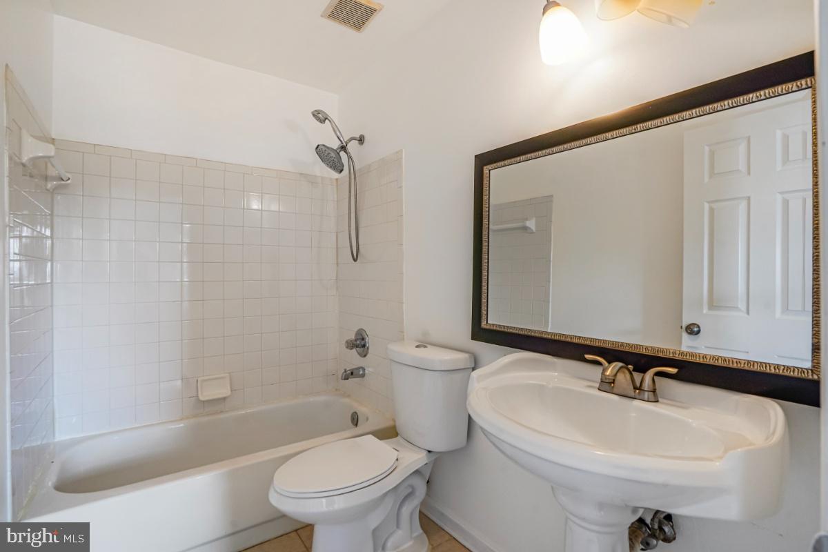 9403 ROBIN LEE CT, MANASSAS PARK, Virginia 20111, 4 Bedrooms Bedrooms, ,3 BathroomsBathrooms,Residential,For sale,9403 ROBIN LEE CT,VAMP2002970 MLS # VAMP2002970