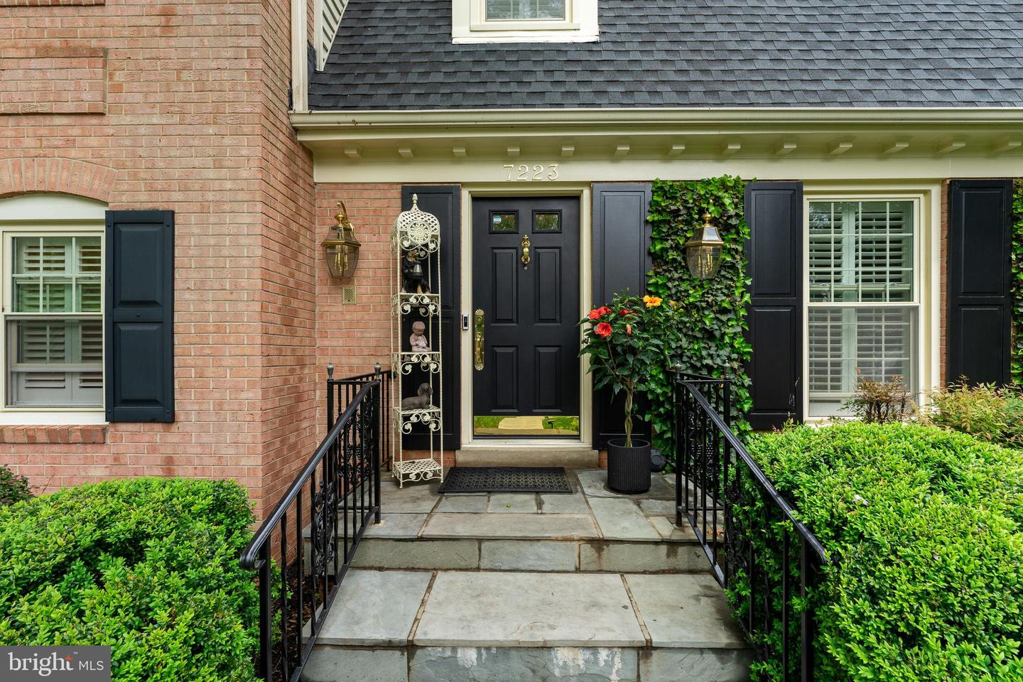 7223 VAN NESS CT, MCLEAN, Virginia 22101, 5 Bedrooms Bedrooms, ,3 BathroomsBathrooms,Residential,For sale,7223 VAN NESS CT,VAFX2232846 MLS # VAFX2232846