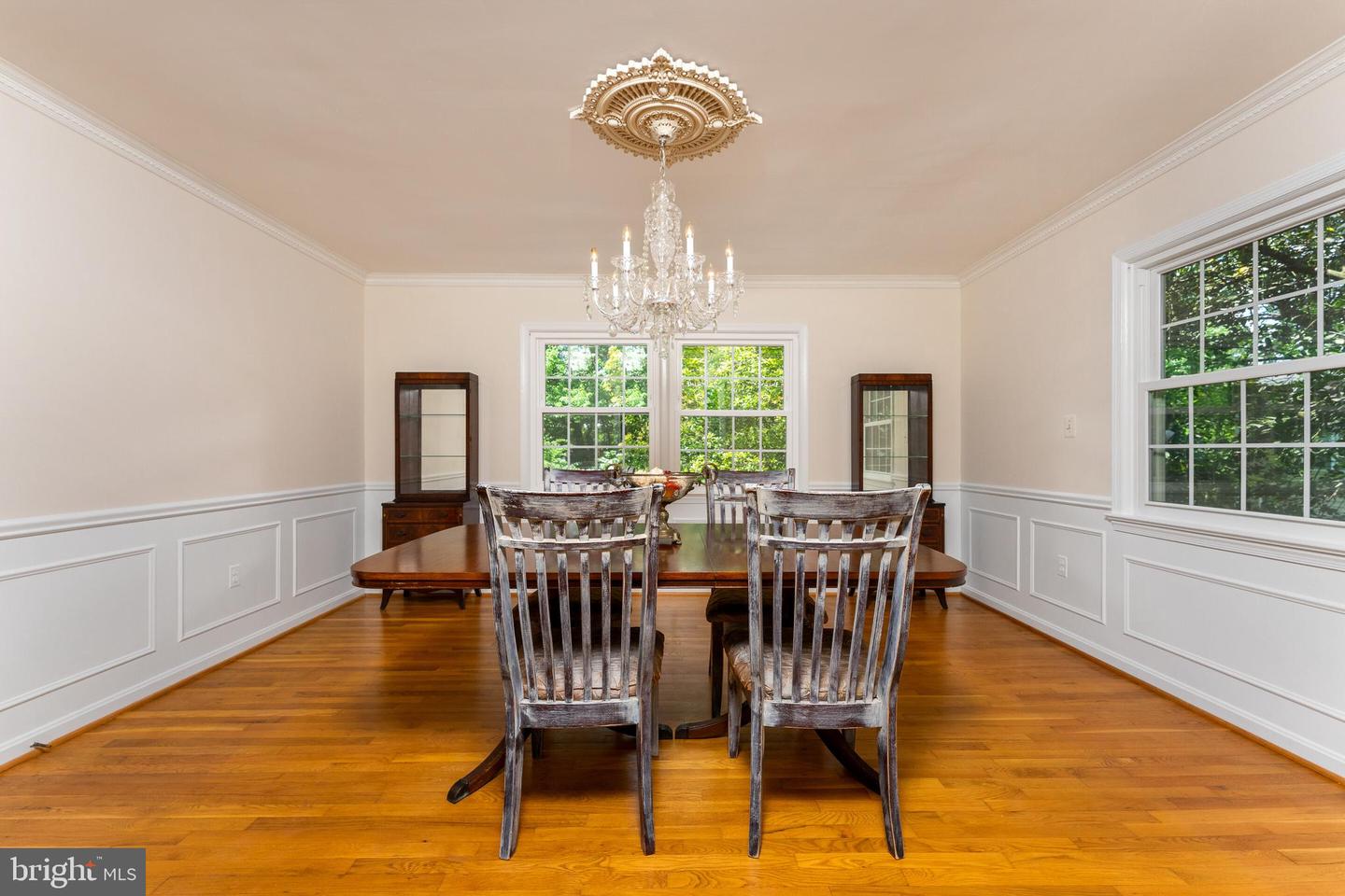 7223 VAN NESS CT, MCLEAN, Virginia 22101, 5 Bedrooms Bedrooms, ,3 BathroomsBathrooms,Residential,For sale,7223 VAN NESS CT,VAFX2232846 MLS # VAFX2232846