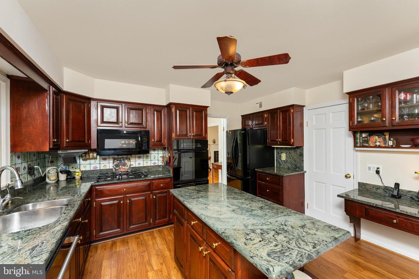 7223 VAN NESS CT, MCLEAN, Virginia 22101, 5 Bedrooms Bedrooms, ,3 BathroomsBathrooms,Residential,For sale,7223 VAN NESS CT,VAFX2232846 MLS # VAFX2232846