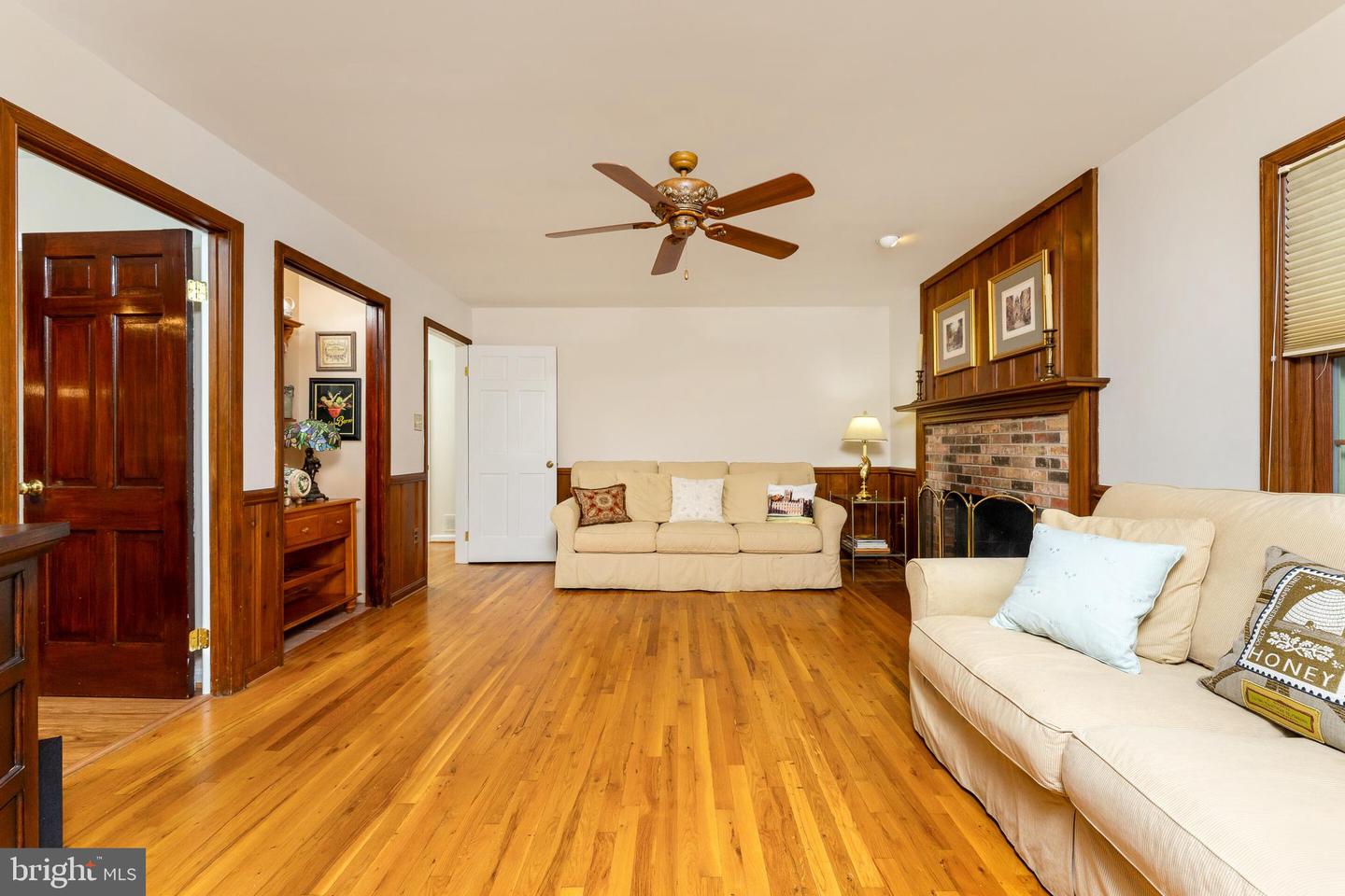 7223 VAN NESS CT, MCLEAN, Virginia 22101, 5 Bedrooms Bedrooms, ,3 BathroomsBathrooms,Residential,For sale,7223 VAN NESS CT,VAFX2232846 MLS # VAFX2232846