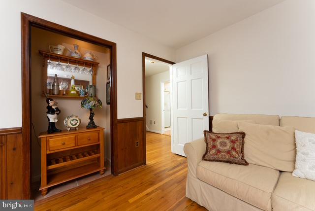 7223 VAN NESS CT, MCLEAN, Virginia 22101, 5 Bedrooms Bedrooms, ,3 BathroomsBathrooms,Residential,For sale,7223 VAN NESS CT,VAFX2232846 MLS # VAFX2232846