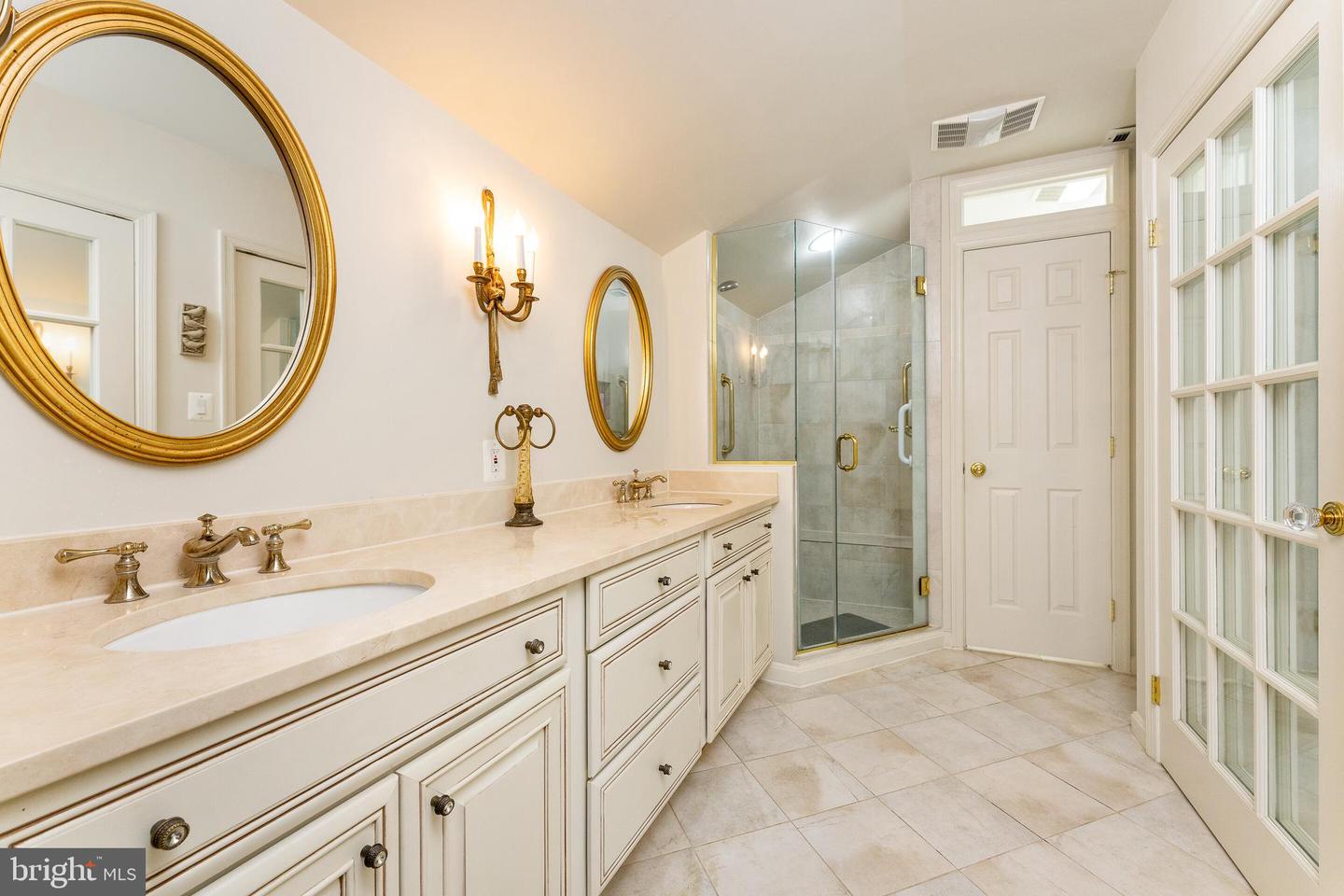 7223 VAN NESS CT, MCLEAN, Virginia 22101, 5 Bedrooms Bedrooms, ,3 BathroomsBathrooms,Residential,For sale,7223 VAN NESS CT,VAFX2232846 MLS # VAFX2232846