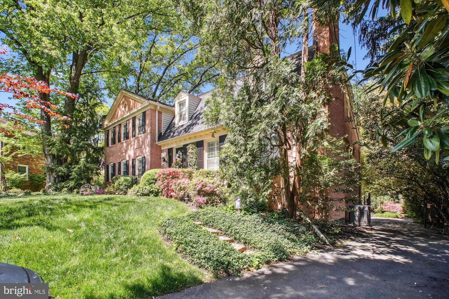7223 VAN NESS CT, MCLEAN, Virginia 22101, 5 Bedrooms Bedrooms, ,3 BathroomsBathrooms,Residential,For sale,7223 VAN NESS CT,VAFX2232846 MLS # VAFX2232846