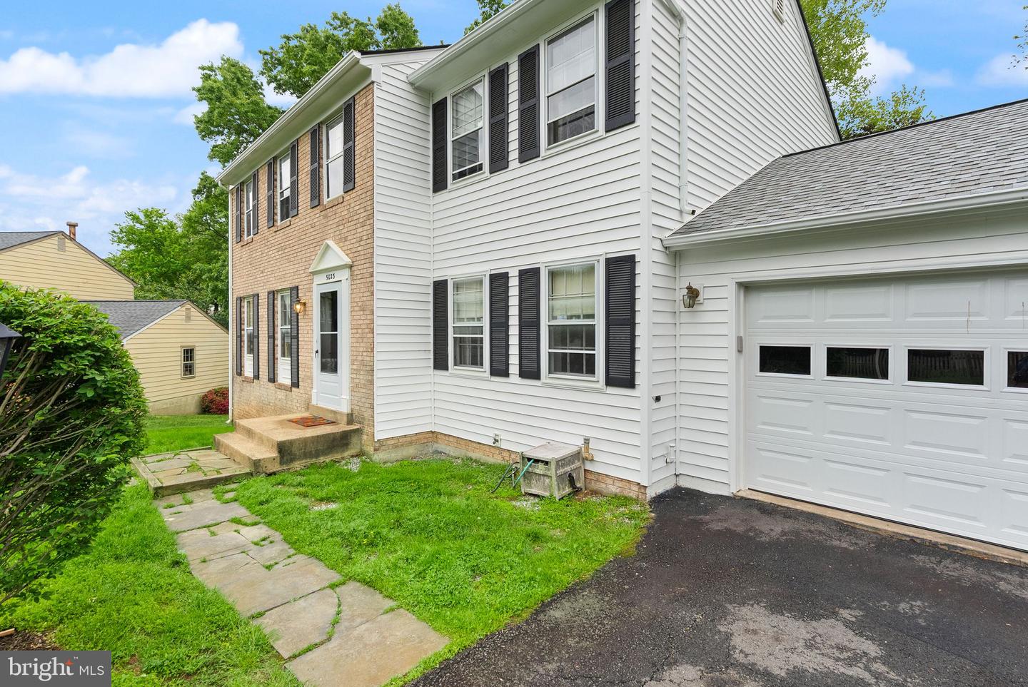 5023 MIGNONETTE CT, ANNANDALE, Virginia 22003, 4 Bedrooms Bedrooms, ,3 BathroomsBathrooms,Residential,For sale,5023 MIGNONETTE CT,VAFX2233148 MLS # VAFX2233148