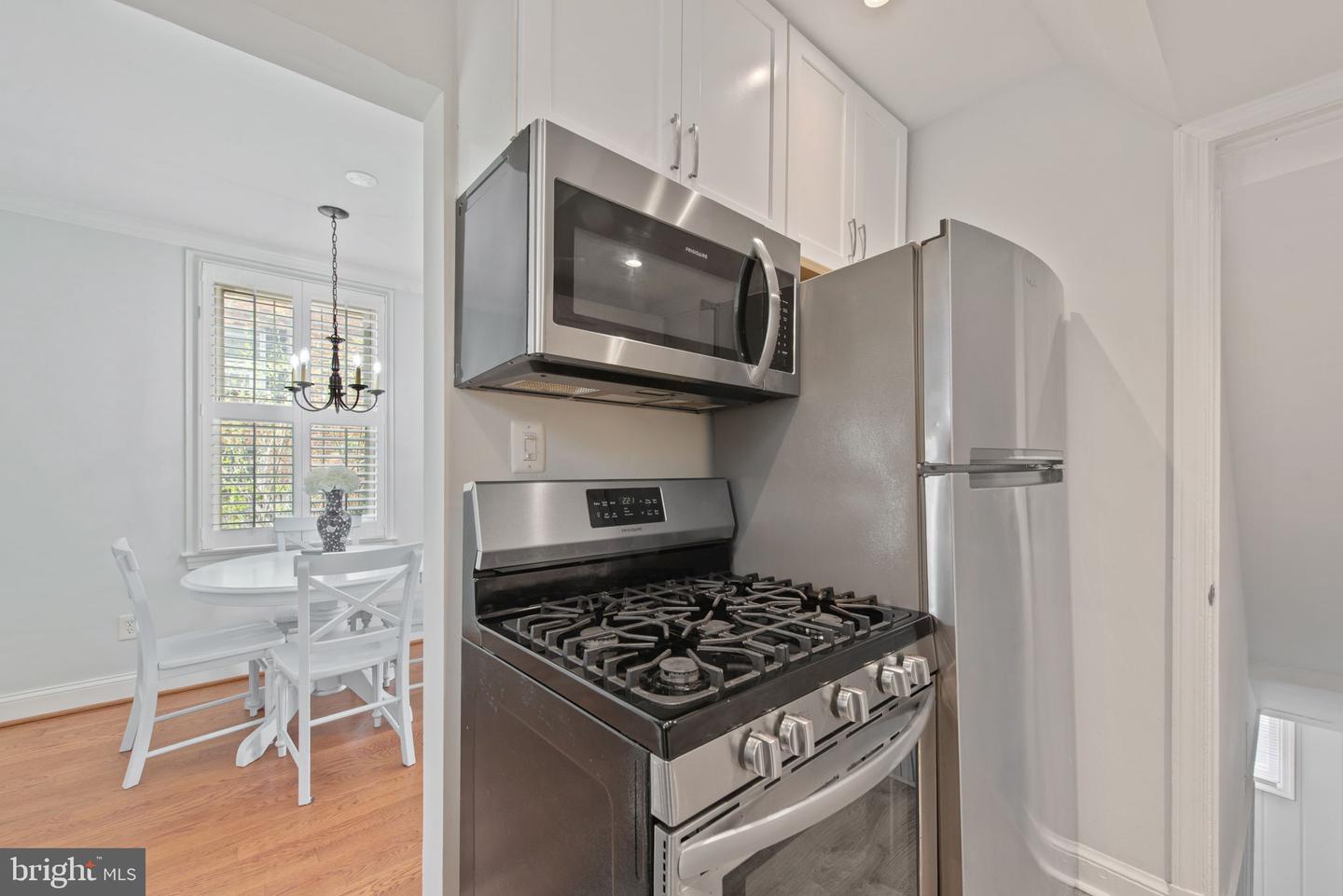 815 CHURCH ST, ALEXANDRIA, Virginia 22314, 2 Bedrooms Bedrooms, ,2 BathroomsBathrooms,Residential,For sale,815 CHURCH ST,VAAX2044020 MLS # VAAX2044020