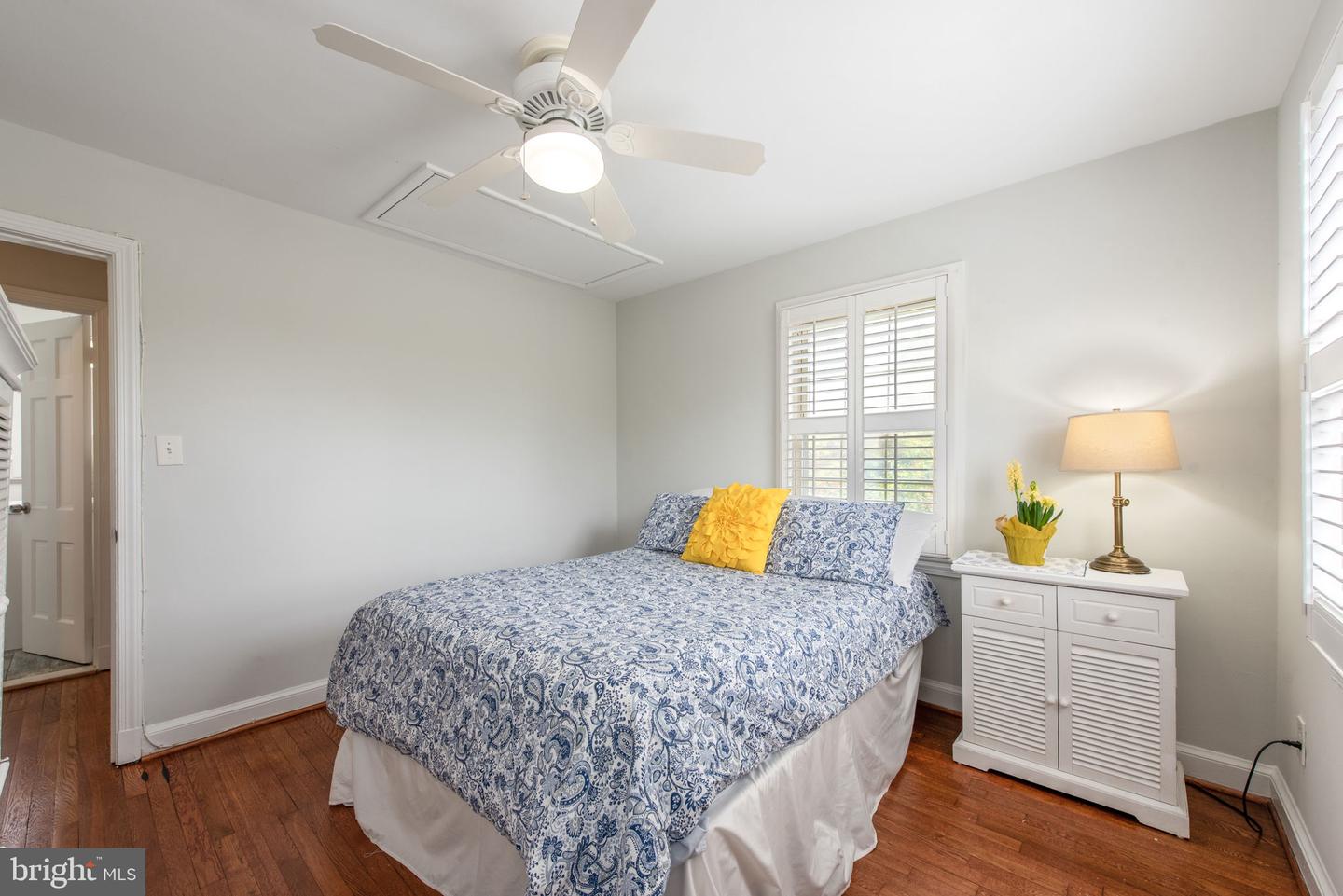 815 CHURCH ST, ALEXANDRIA, Virginia 22314, 2 Bedrooms Bedrooms, ,2 BathroomsBathrooms,Residential,For sale,815 CHURCH ST,VAAX2044020 MLS # VAAX2044020