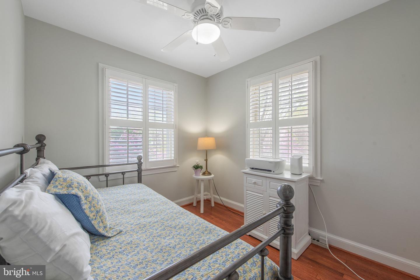 815 CHURCH ST, ALEXANDRIA, Virginia 22314, 2 Bedrooms Bedrooms, ,2 BathroomsBathrooms,Residential,For sale,815 CHURCH ST,VAAX2044020 MLS # VAAX2044020