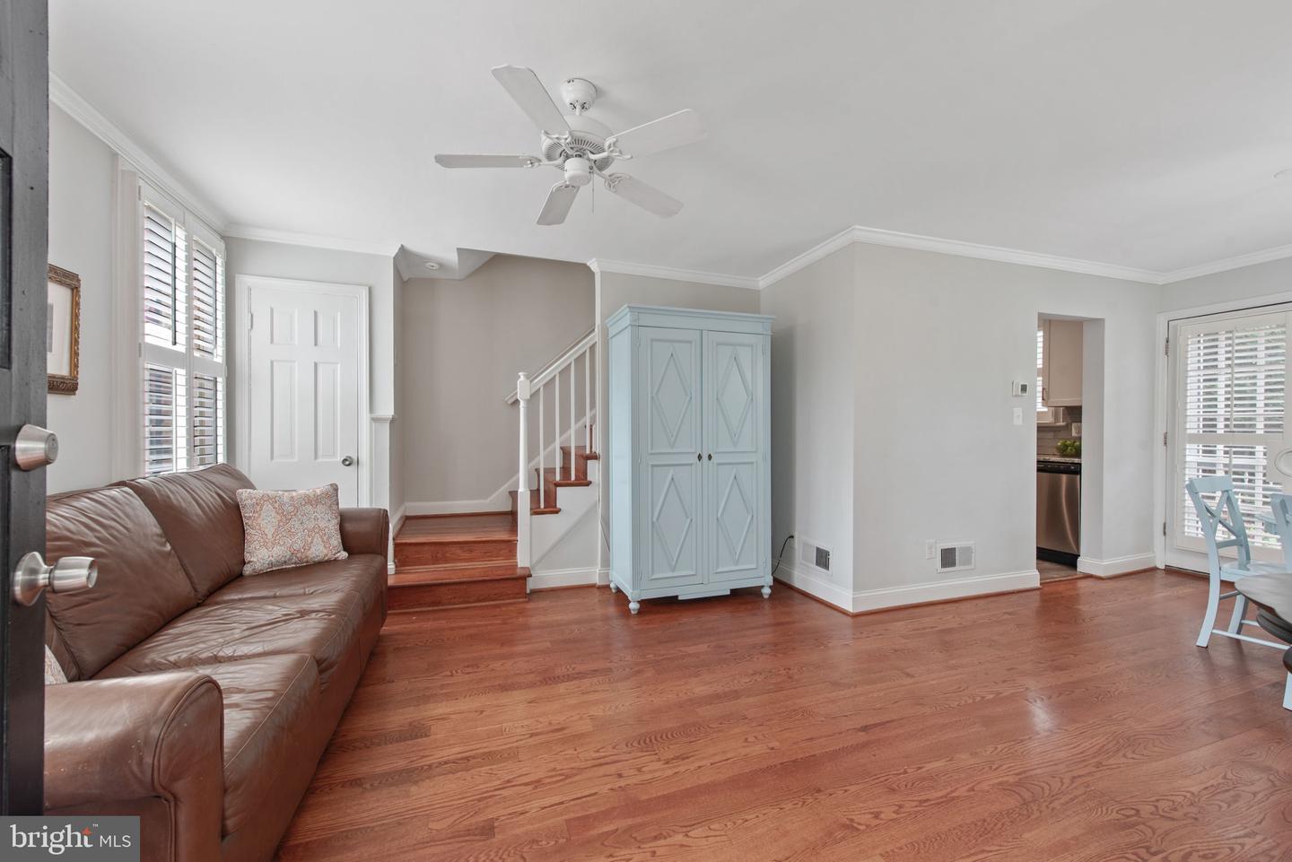 815 CHURCH ST, ALEXANDRIA, Virginia 22314, 2 Bedrooms Bedrooms, ,2 BathroomsBathrooms,Residential,For sale,815 CHURCH ST,VAAX2044020 MLS # VAAX2044020