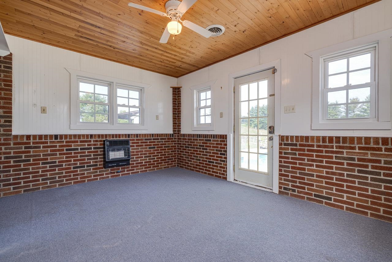 62 ROSSER DR, LURAY, Virginia 22835, 3 Bedrooms Bedrooms, ,2 BathroomsBathrooms,Residential,62 ROSSER DR,664399 MLS # 664399