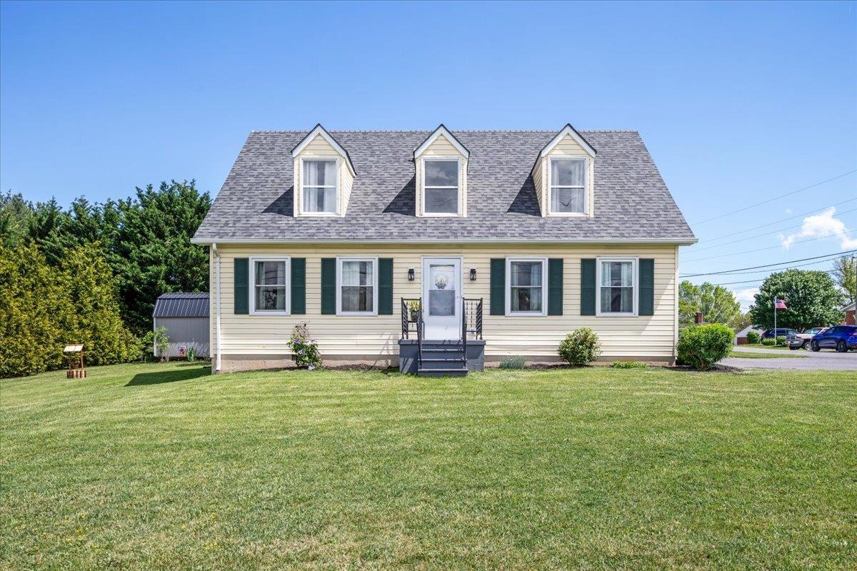 5480 MAIN ST, MOUNT JACKSON, Virginia 22842, 3 Bedrooms Bedrooms, ,1 BathroomBathrooms,Residential,5480 MAIN ST,664402 MLS # 664402