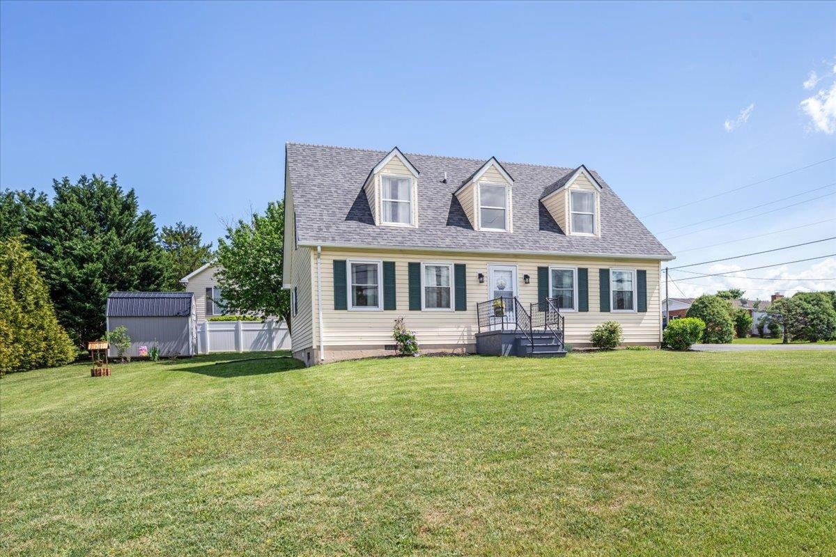 5480 MAIN ST, MOUNT JACKSON, Virginia 22842, 3 Bedrooms Bedrooms, ,1 BathroomBathrooms,Residential,5480 MAIN ST,664402 MLS # 664402