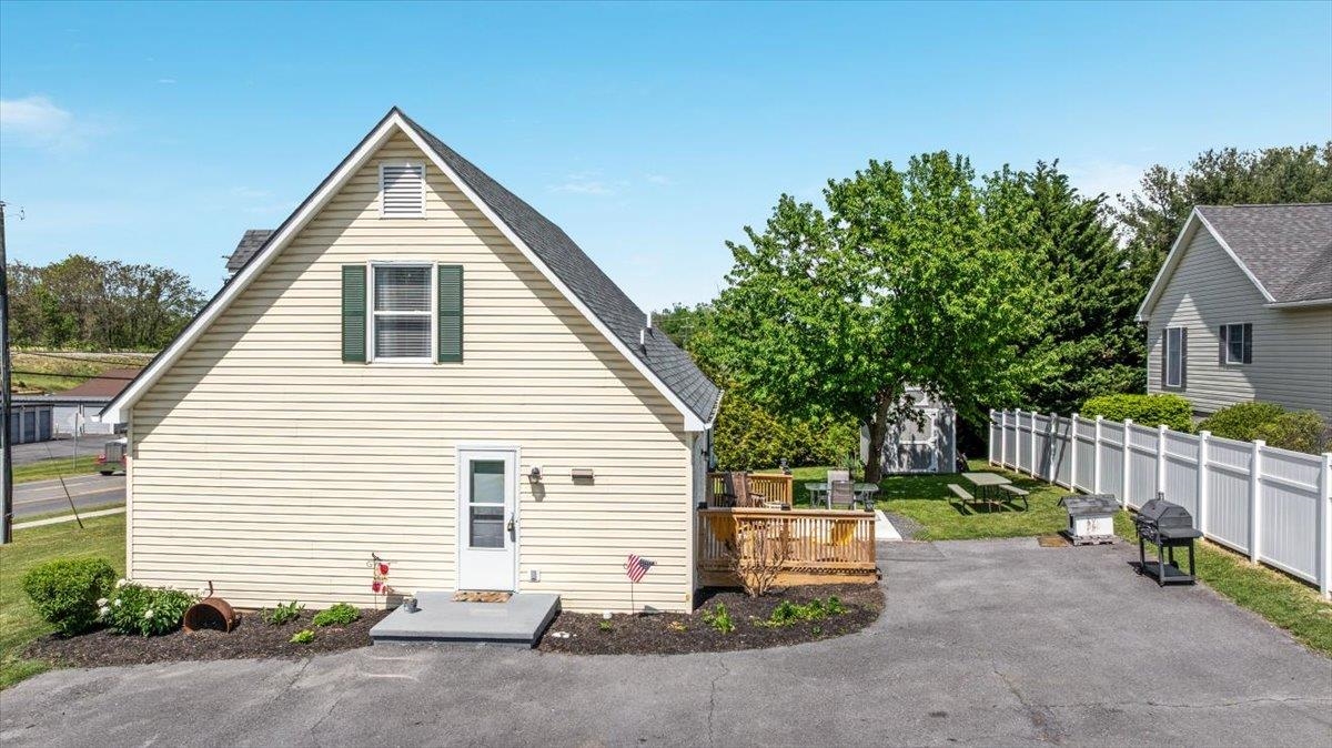 5480 MAIN ST, MOUNT JACKSON, Virginia 22842, 3 Bedrooms Bedrooms, ,1 BathroomBathrooms,Residential,5480 MAIN ST,664402 MLS # 664402
