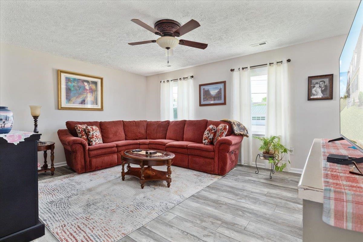 5480 MAIN ST, MOUNT JACKSON, Virginia 22842, 3 Bedrooms Bedrooms, ,1 BathroomBathrooms,Residential,5480 MAIN ST,664402 MLS # 664402