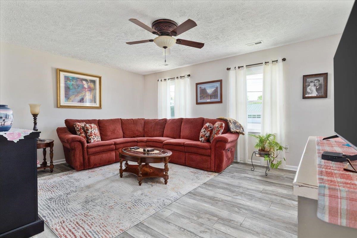 5480 MAIN ST, MOUNT JACKSON, Virginia 22842, 3 Bedrooms Bedrooms, ,1 BathroomBathrooms,Residential,5480 MAIN ST,664402 MLS # 664402