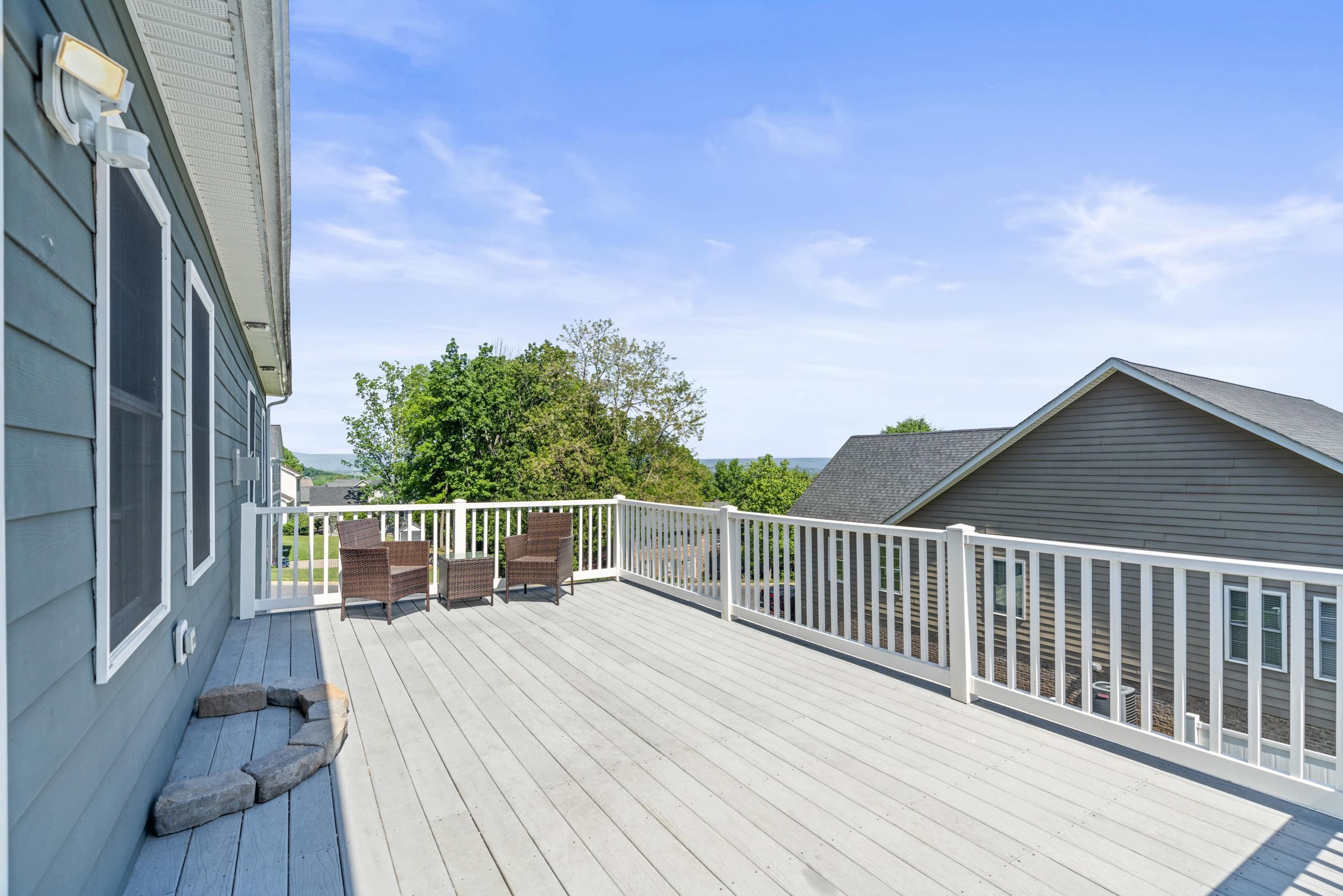 199 BLUE STONE HILLS DR, HARRISONBURG, Virginia 22801, 3 Bedrooms Bedrooms, ,2 BathroomsBathrooms,Residential,199 BLUE STONE HILLS DR,664406 MLS # 664406