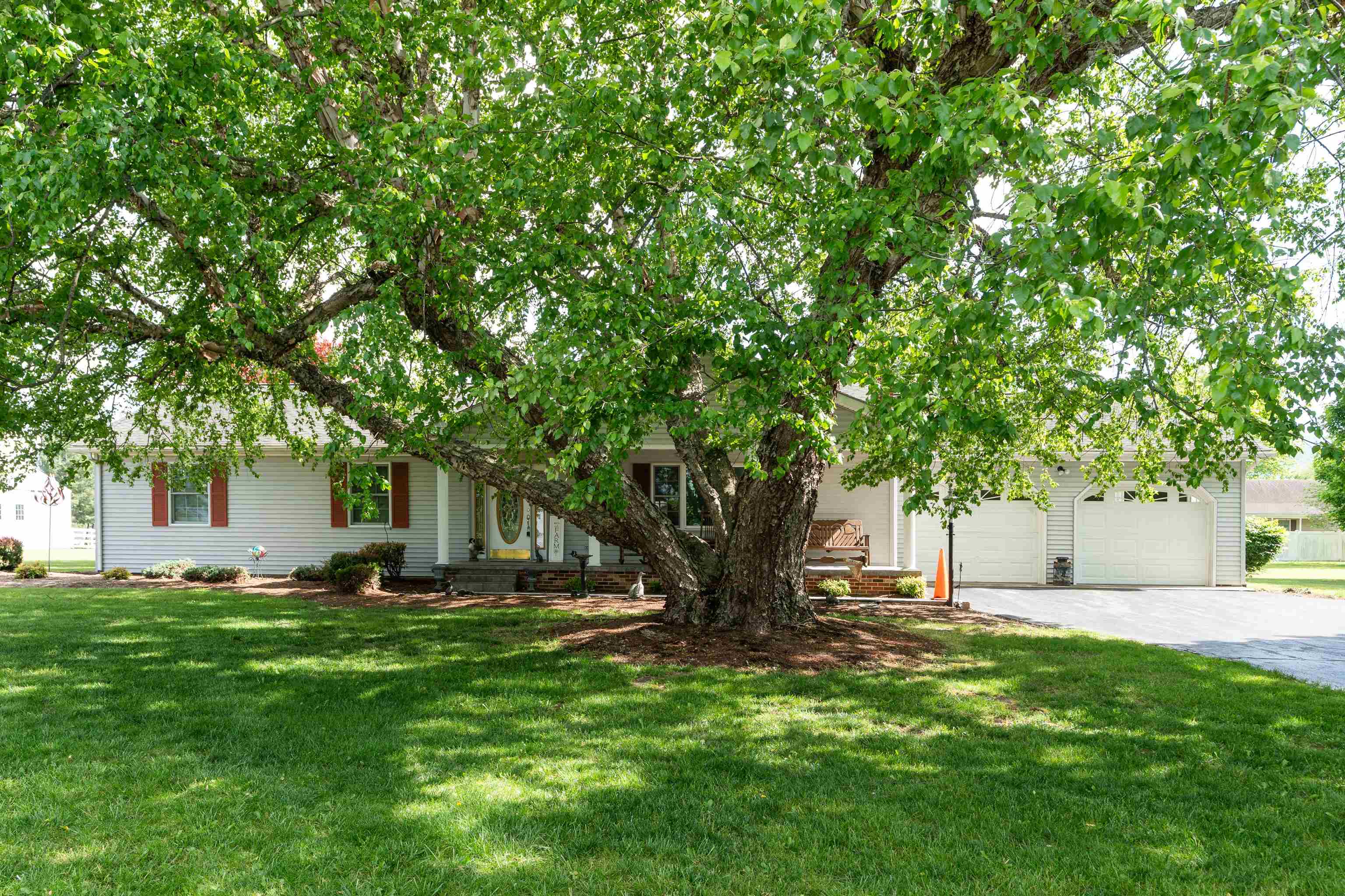 244 COLD SPRINGS RD, STUARTS DRAFT, Virginia 24477, 3 Bedrooms Bedrooms, ,2 BathroomsBathrooms,Residential,244 COLD SPRINGS RD,664408 MLS # 664408