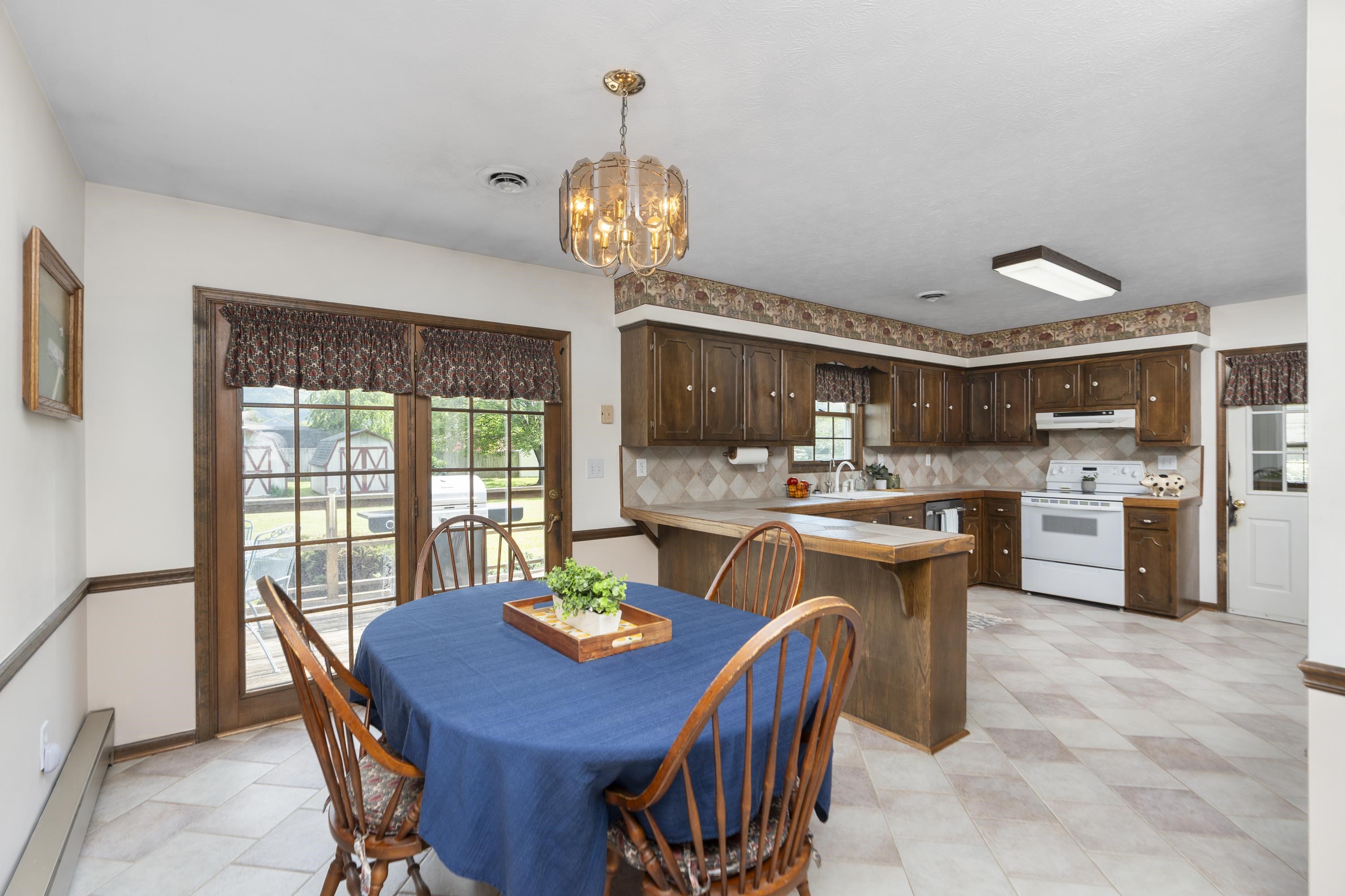 244 COLD SPRINGS RD, STUARTS DRAFT, Virginia 24477, 3 Bedrooms Bedrooms, ,2 BathroomsBathrooms,Residential,244 COLD SPRINGS RD,664408 MLS # 664408