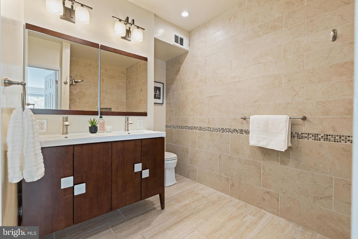 4115 3RD ST NW, WASHINGTON, District Of Columbia 20011, 5 Bedrooms Bedrooms, ,4 BathroomsBathrooms,Residential,For sale,4115 3RD ST NW,DCDC2195928 MLS # DCDC2195928