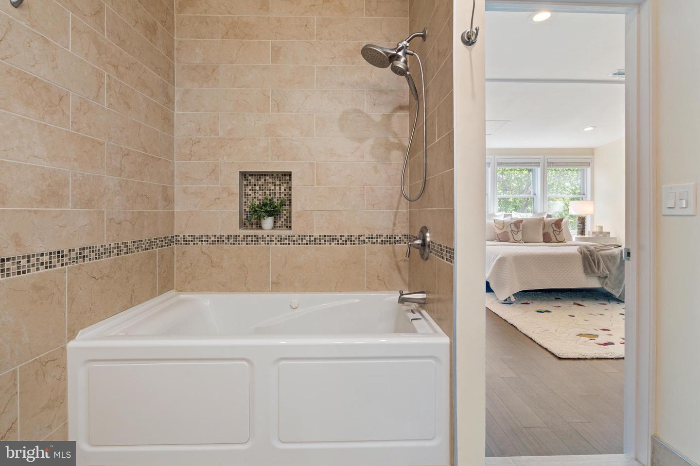 4115 3RD ST NW, WASHINGTON, District Of Columbia 20011, 5 Bedrooms Bedrooms, ,4 BathroomsBathrooms,Residential,For sale,4115 3RD ST NW,DCDC2195928 MLS # DCDC2195928