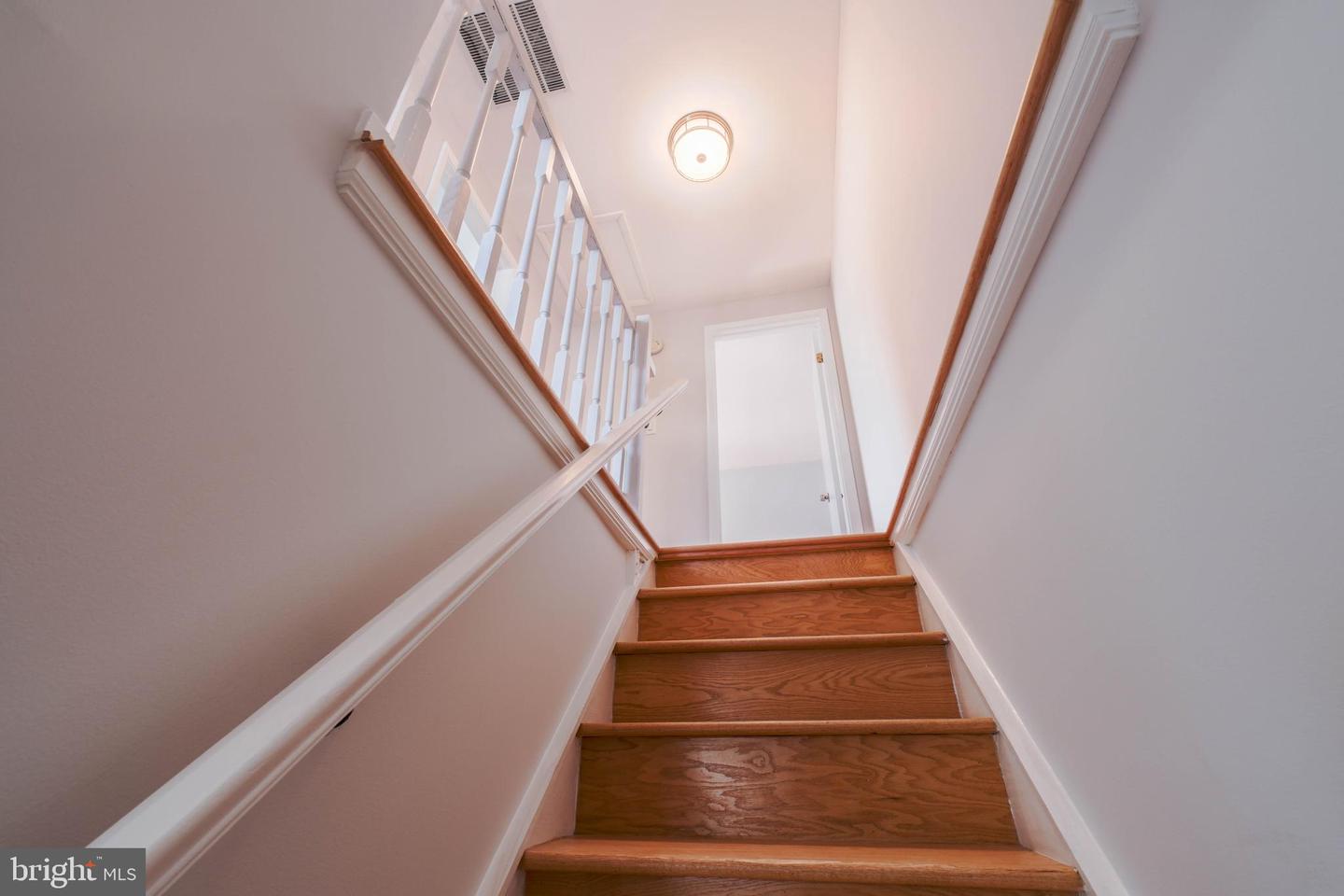 1628 10TH ST S, ARLINGTON, Virginia 22204, 3 Bedrooms Bedrooms, ,2 BathroomsBathrooms,Residential,For sale,1628 10TH ST S,VAAR2056192 MLS # VAAR2056192