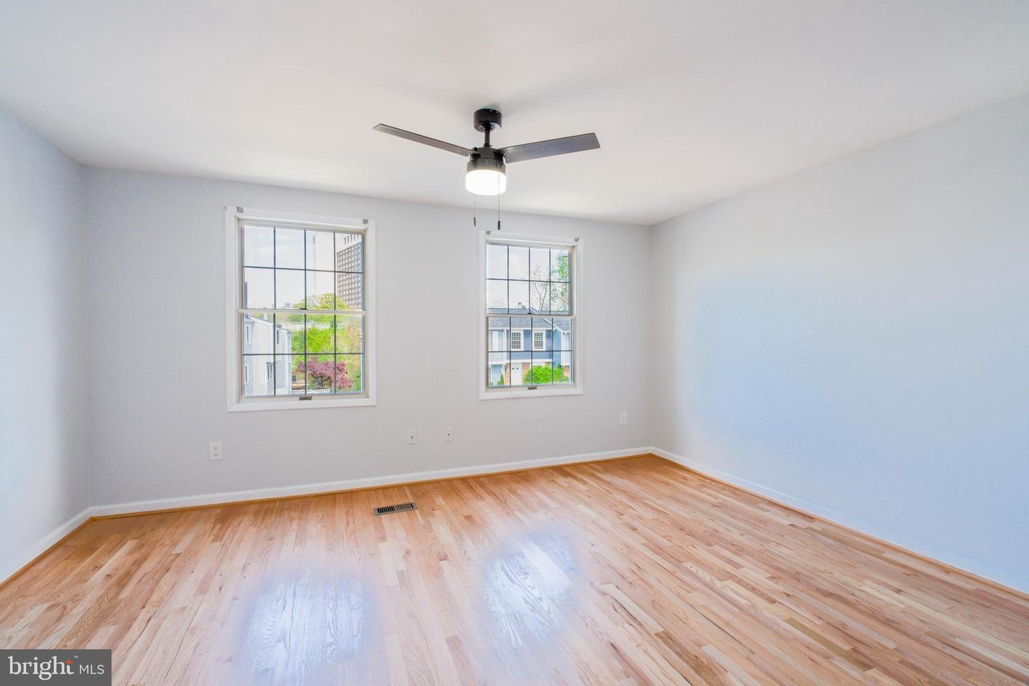 1628 10TH ST S, ARLINGTON, Virginia 22204, 3 Bedrooms Bedrooms, ,2 BathroomsBathrooms,Residential,For sale,1628 10TH ST S,VAAR2056192 MLS # VAAR2056192