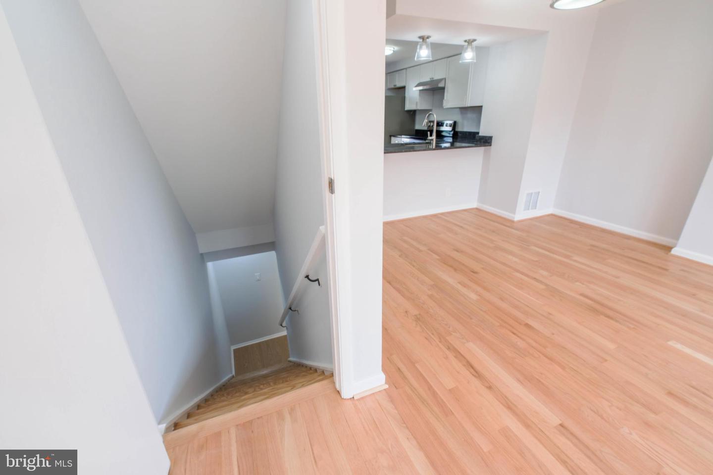 1628 10TH ST S, ARLINGTON, Virginia 22204, 3 Bedrooms Bedrooms, ,2 BathroomsBathrooms,Residential,For sale,1628 10TH ST S,VAAR2056192 MLS # VAAR2056192