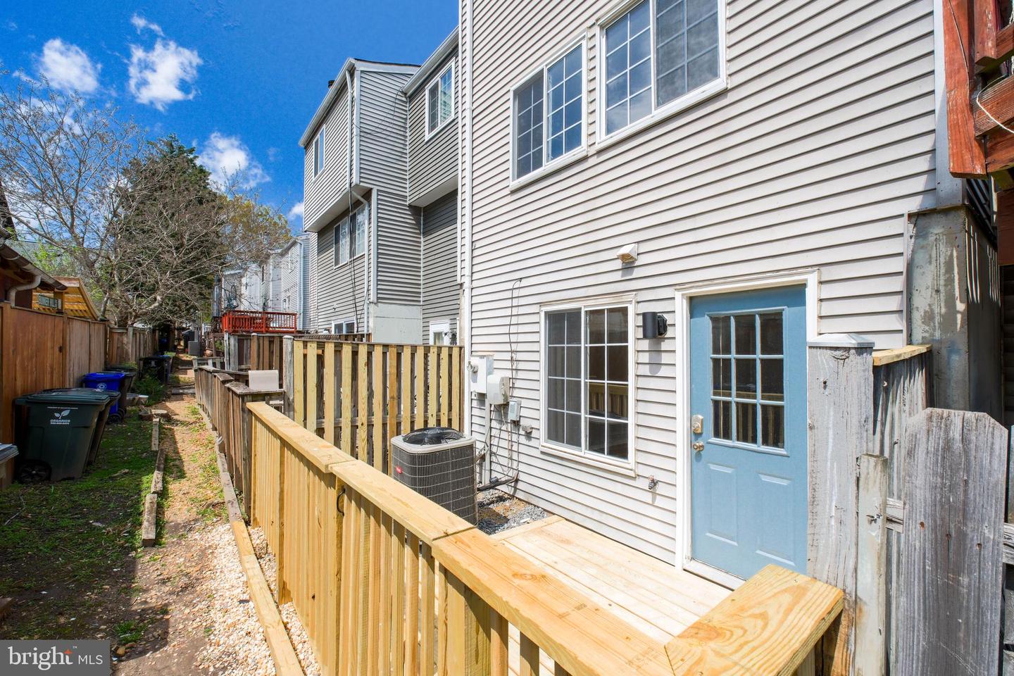 1628 10TH ST S, ARLINGTON, Virginia 22204, 3 Bedrooms Bedrooms, ,2 BathroomsBathrooms,Residential,For sale,1628 10TH ST S,VAAR2056192 MLS # VAAR2056192
