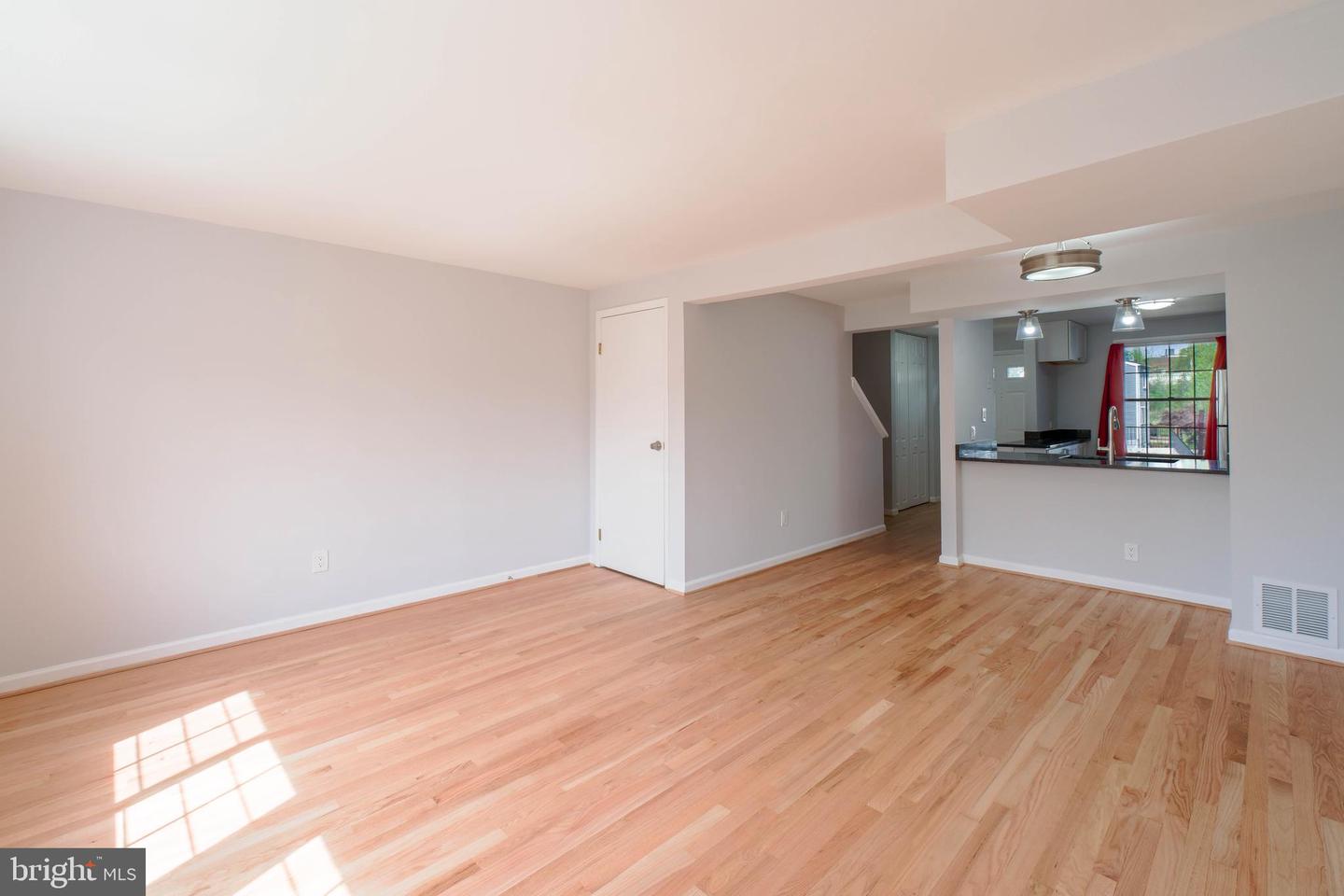 1628 10TH ST S, ARLINGTON, Virginia 22204, 3 Bedrooms Bedrooms, ,2 BathroomsBathrooms,Residential,For sale,1628 10TH ST S,VAAR2056192 MLS # VAAR2056192