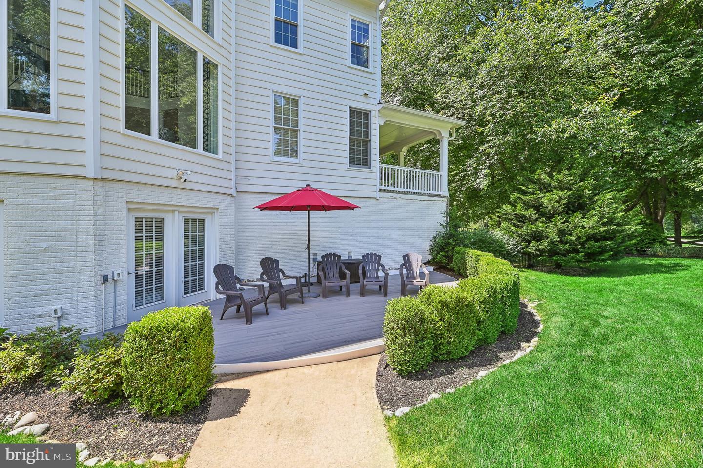 10306 FOREST MAPLE RD, VIENNA, Virginia 22182, 5 Bedrooms Bedrooms, ,4 BathroomsBathrooms,Residential,For sale,10306 FOREST MAPLE RD,VAFX2234106 MLS # VAFX2234106