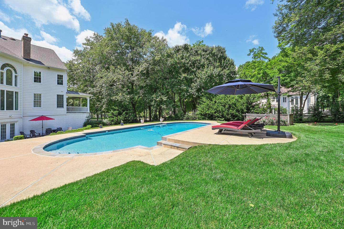 10306 FOREST MAPLE RD, VIENNA, Virginia 22182, 5 Bedrooms Bedrooms, ,4 BathroomsBathrooms,Residential,For sale,10306 FOREST MAPLE RD,VAFX2234106 MLS # VAFX2234106