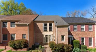 6628 MIDHILL PL, FALLS CHURCH, Virginia 22043, 3 Bedrooms Bedrooms, ,2 BathroomsBathrooms,Residential,For sale,6628 MIDHILL PL,VAFX2234370 MLS # VAFX2234370