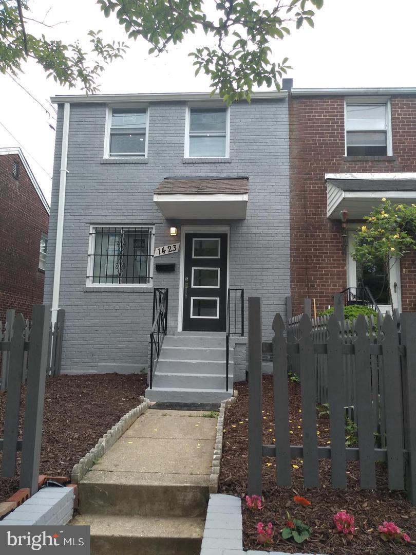 1423 HOWARD RD SE, WASHINGTON, District Of Columbia 20020, 3 Bedrooms Bedrooms, ,2 BathroomsBathrooms,Residential,For sale,1423 HOWARD RD SE,DCDC2195864 MLS # DCDC2195864